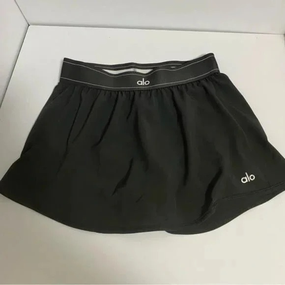 ALO Yoga Black Mini Skort with Logo Waistband - Picture 2 of 5